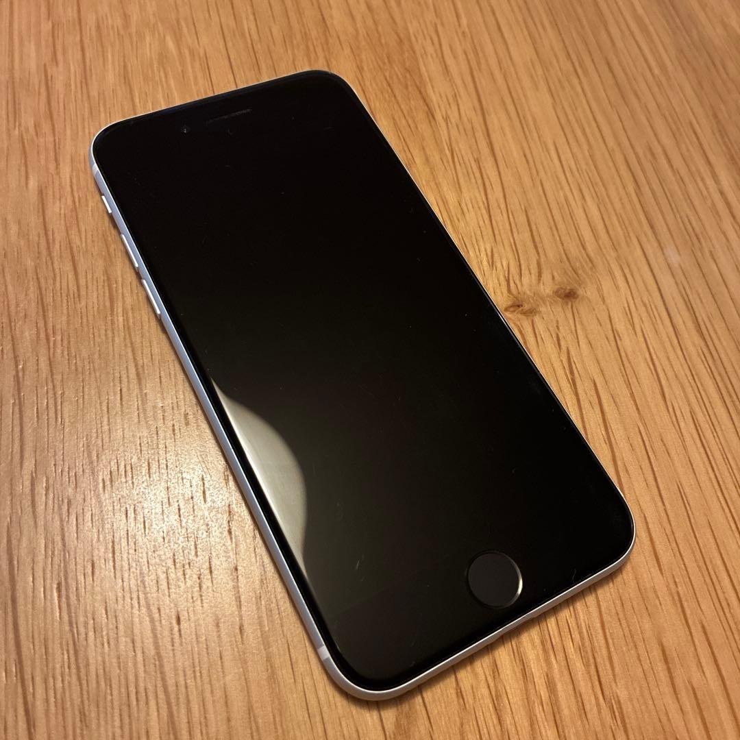 Apple iPhone SE 第二世代64GB ホワイト