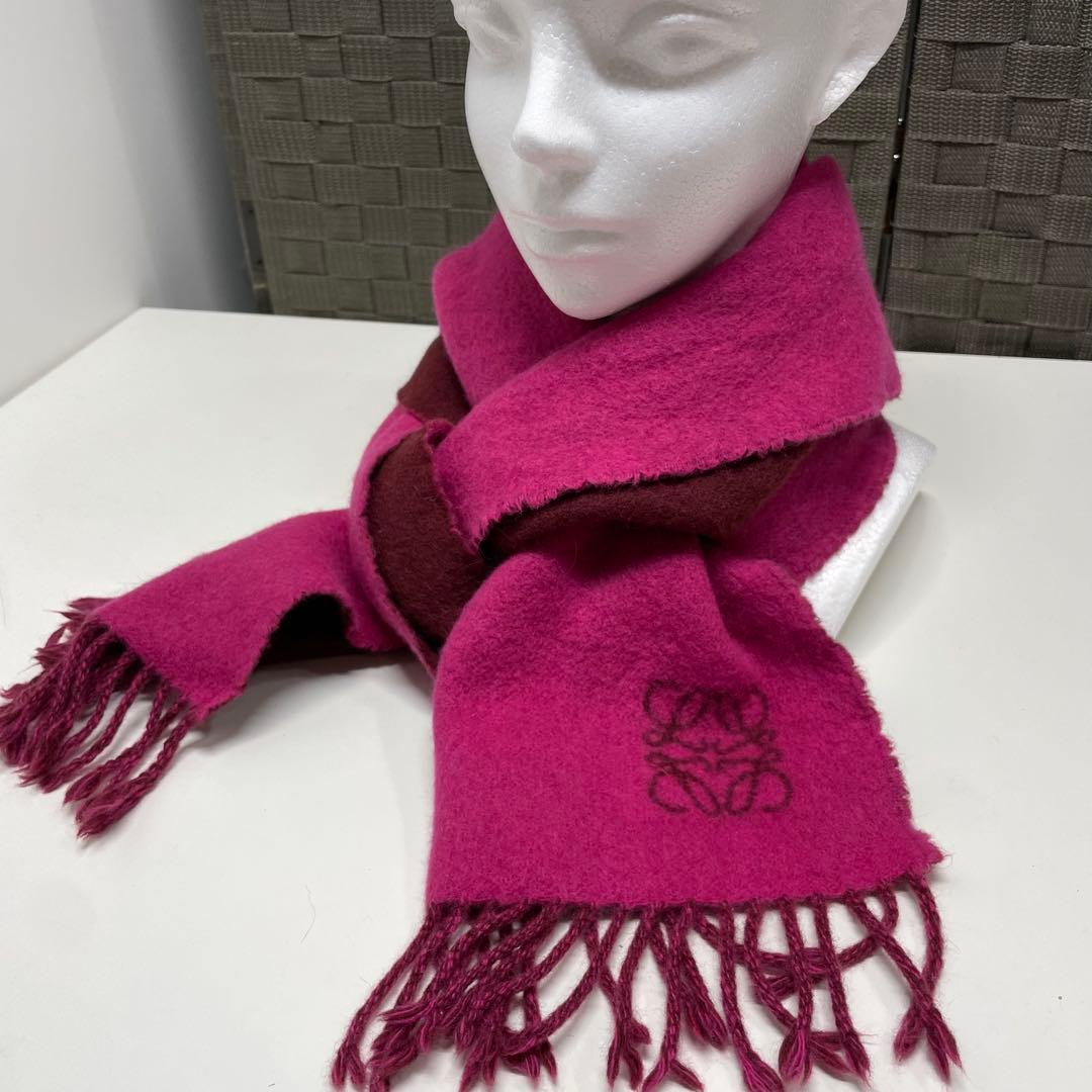 b*i様 LOEWE ロゴ　アナグラム　ウール製マフラー フリンジ付き