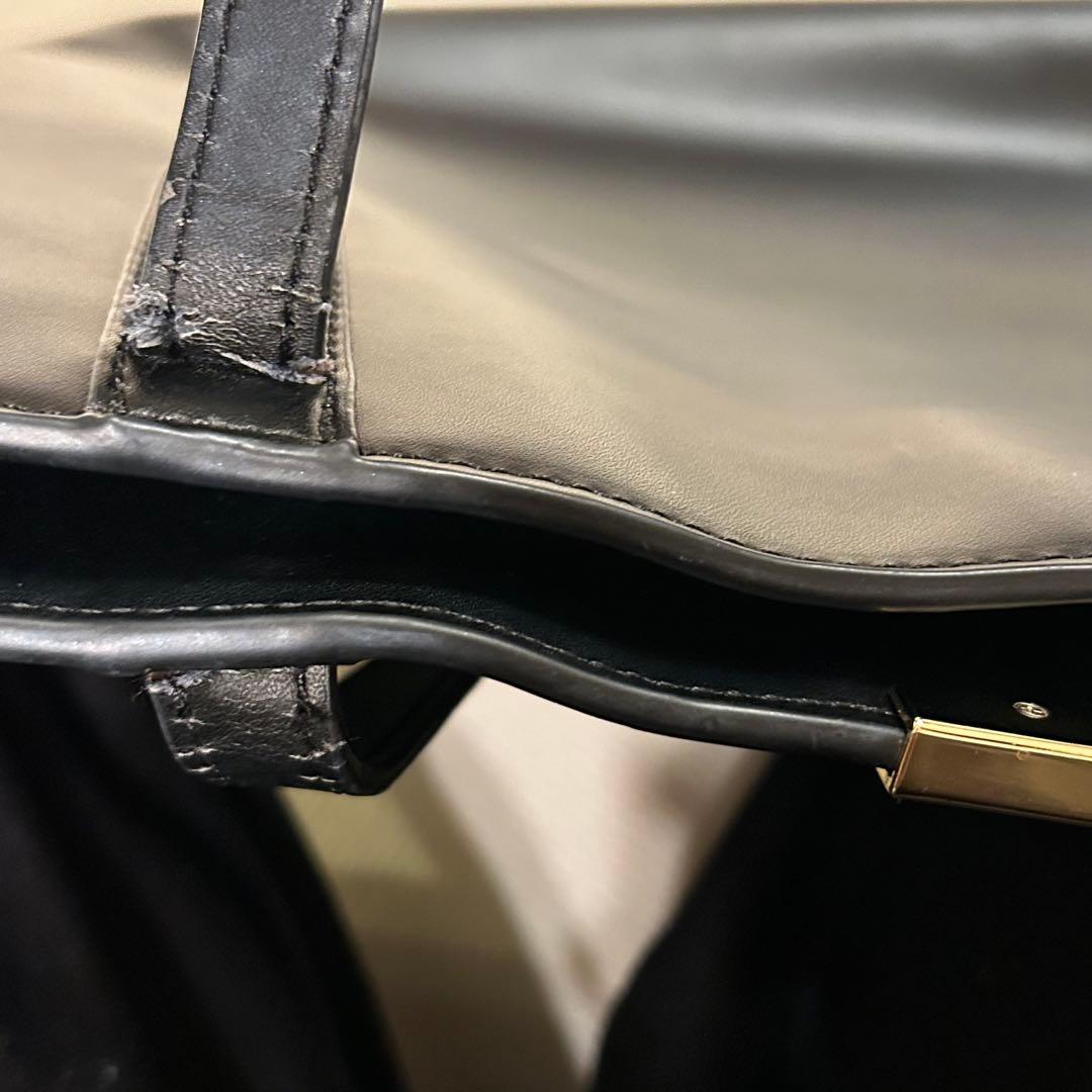 バーニーズニューヨーク　トートバッグ　レザー　金具　黒　本革　肩掛け　ブラック