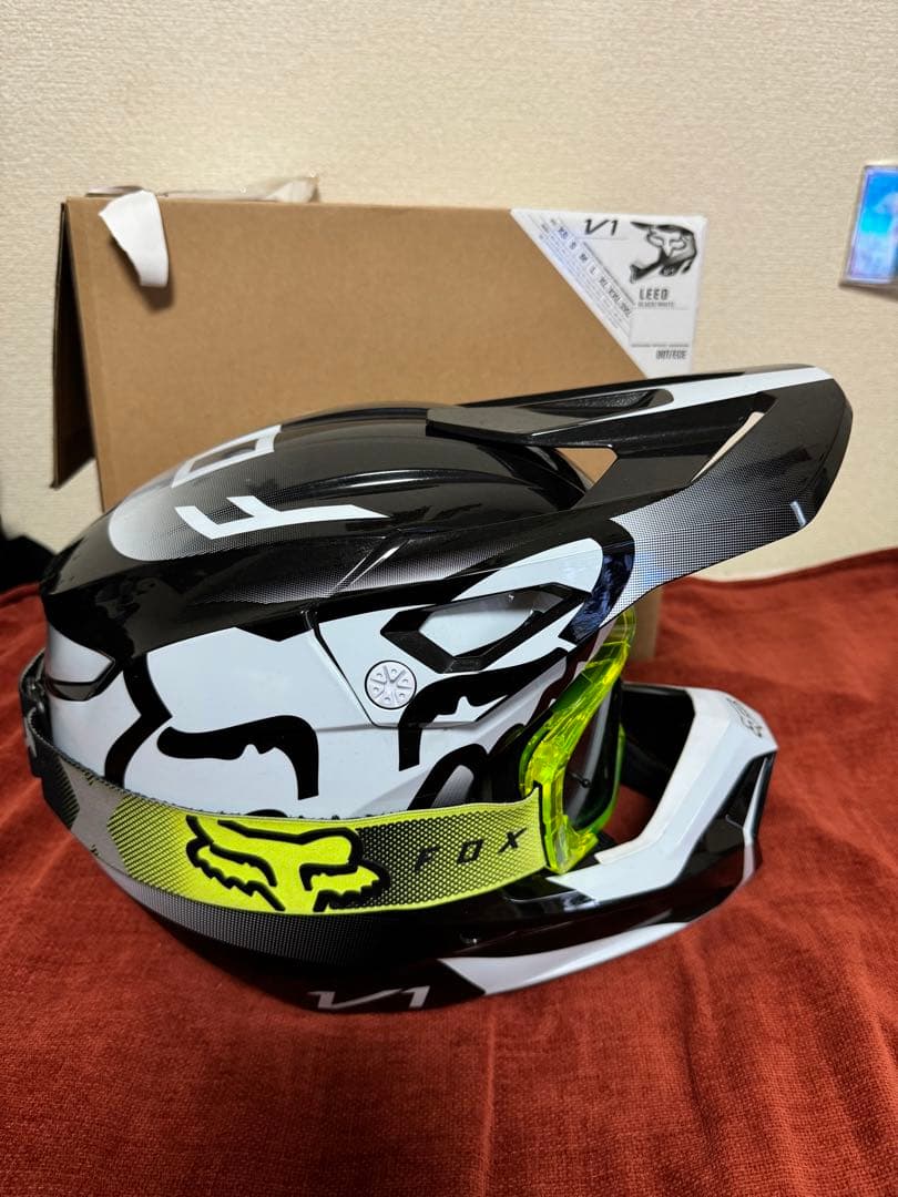 フォックス FOX ヘルメット V1 リード&ゴーグル