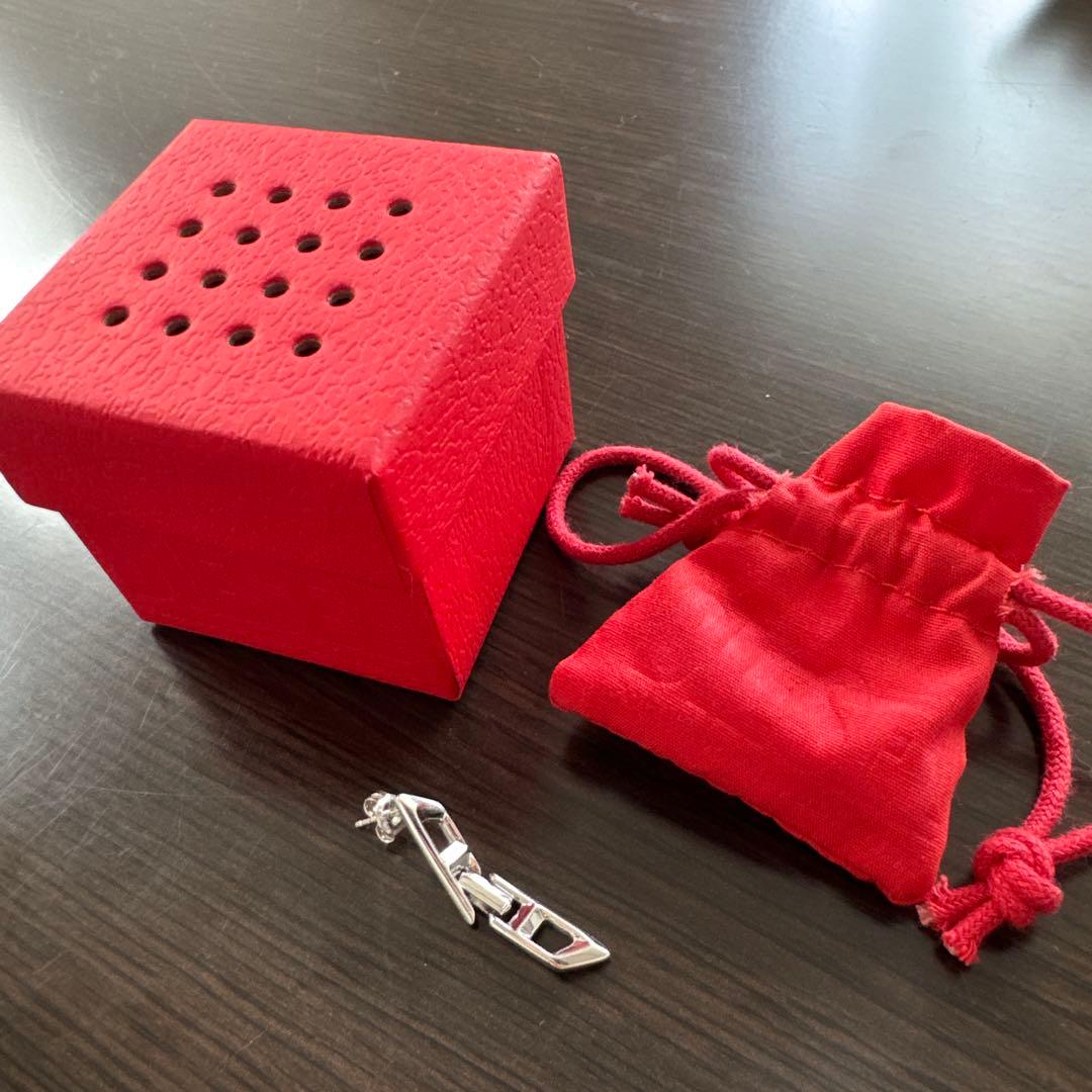 ディーゼル　片耳　ピアス