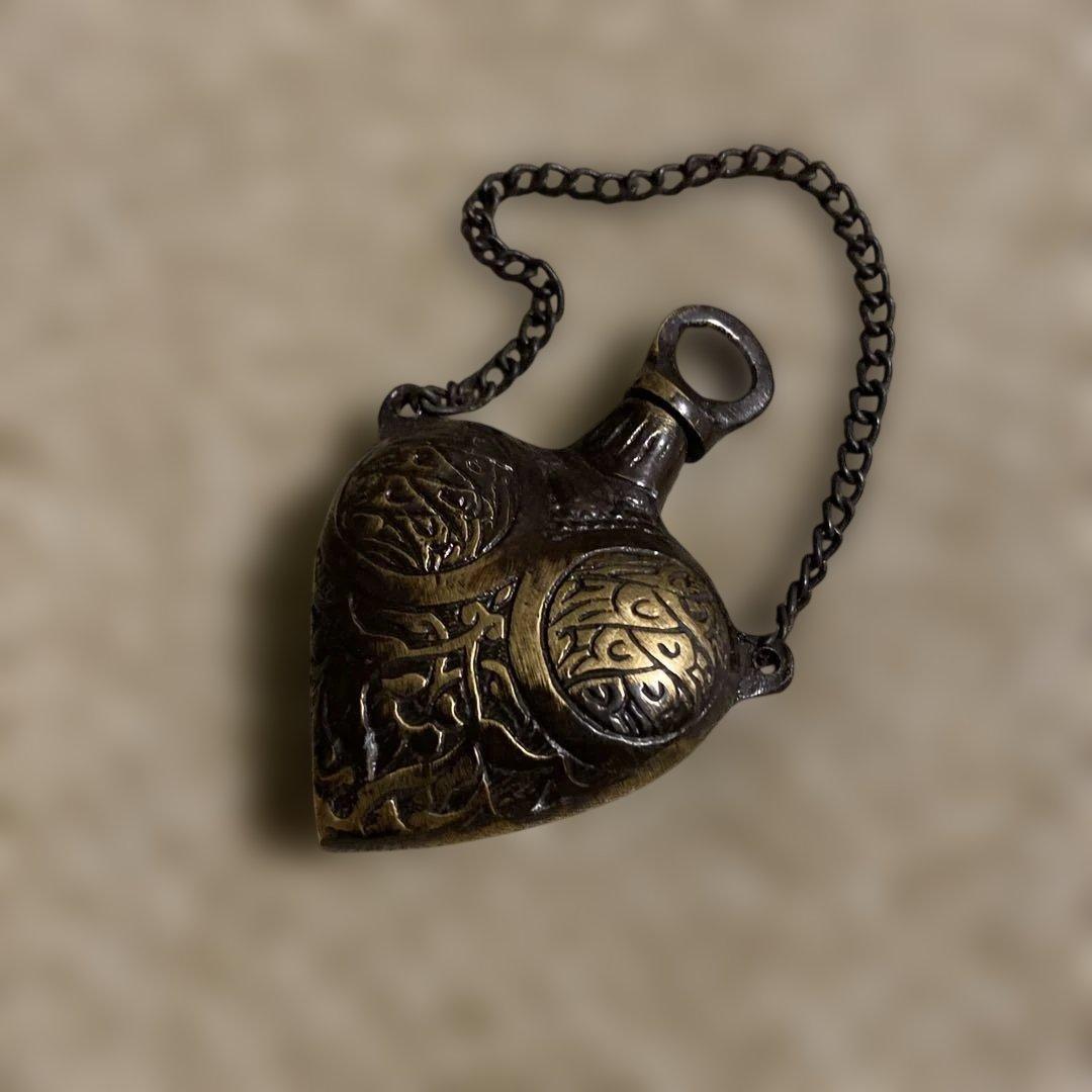 アンティーク ハート型金属製火薬入れ