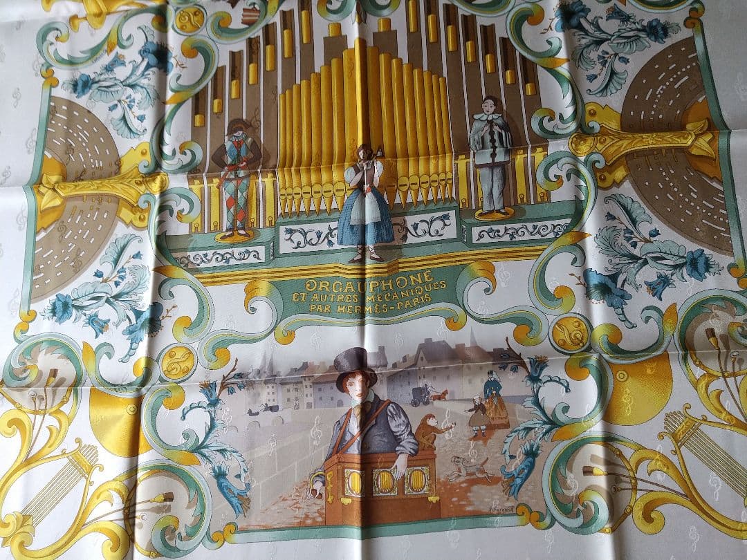 70707123　新品未使用 エルメス スカーフ カレ90