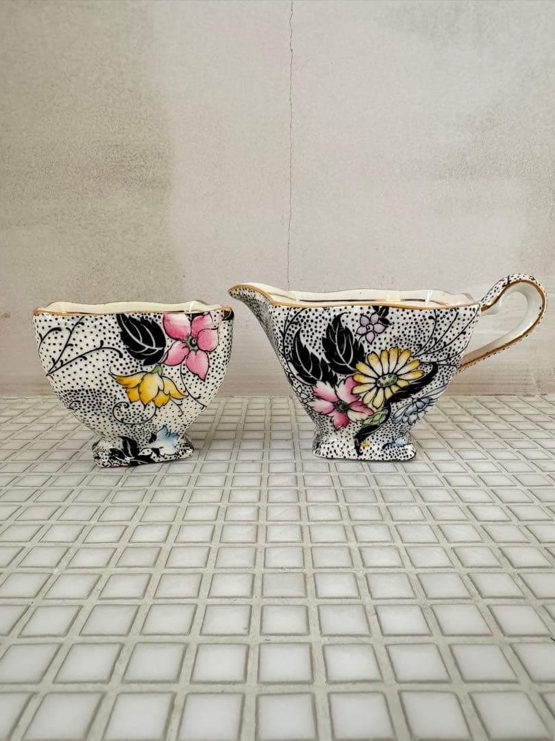 ビンテージ　 WINTON チンツ柄クリーマーとシュガーポットセット