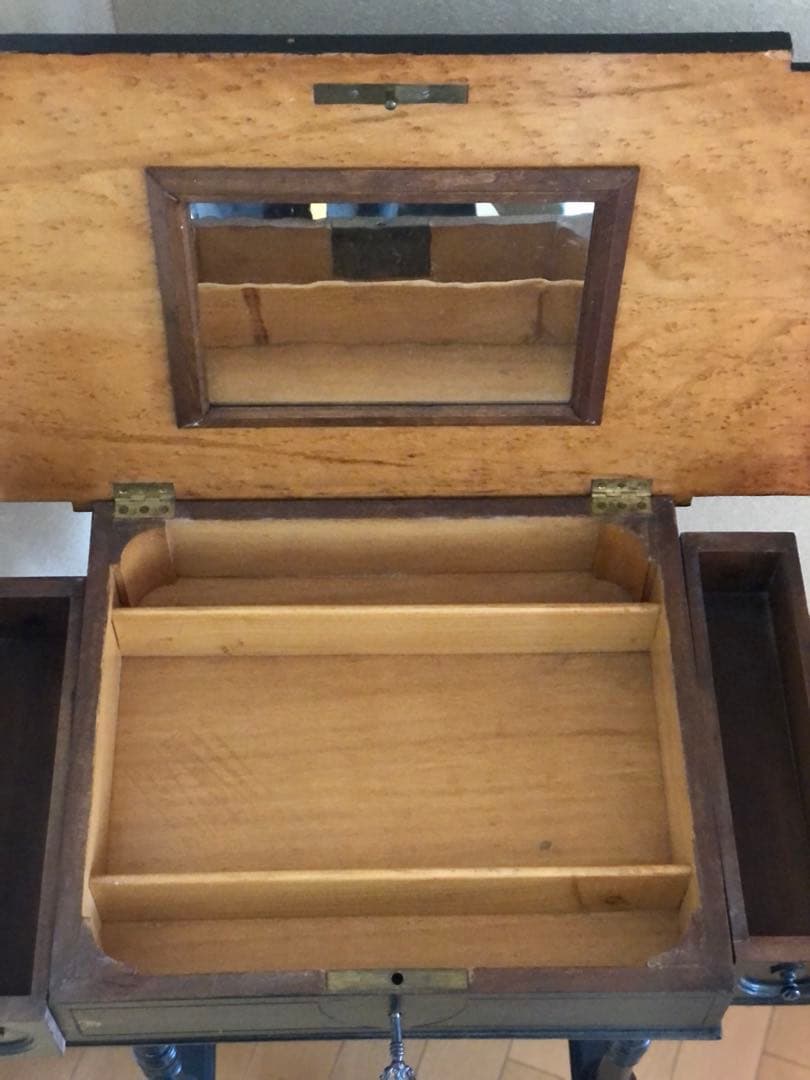 フランスアンティークテーブル