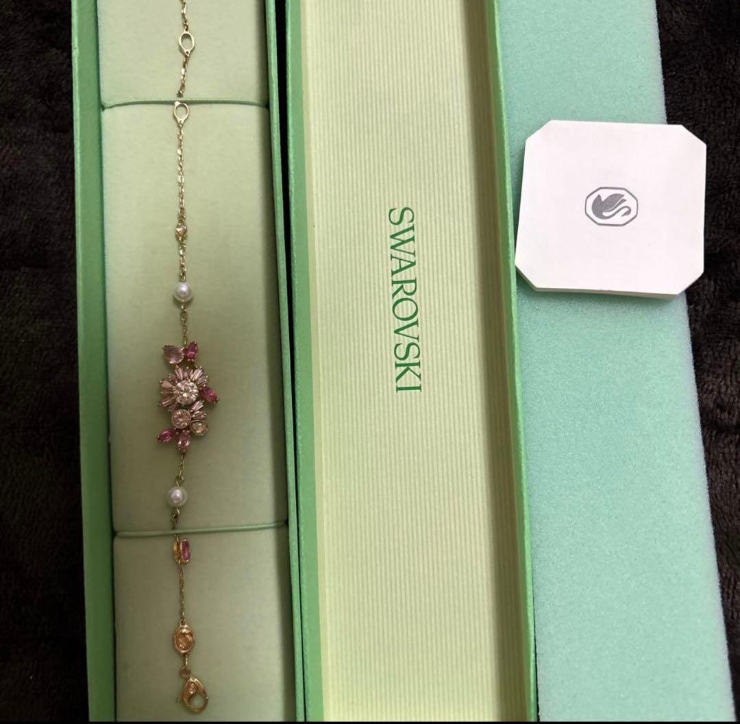 美品 SWAROVSKI フラワーモチーフブレスレット 箱あり ピンク 花