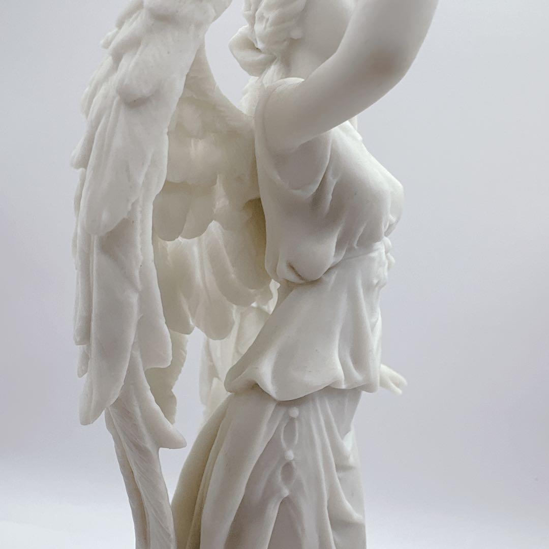 Design Toscano デザイントスカーノ 花輪を捧げ持つ平和の天使