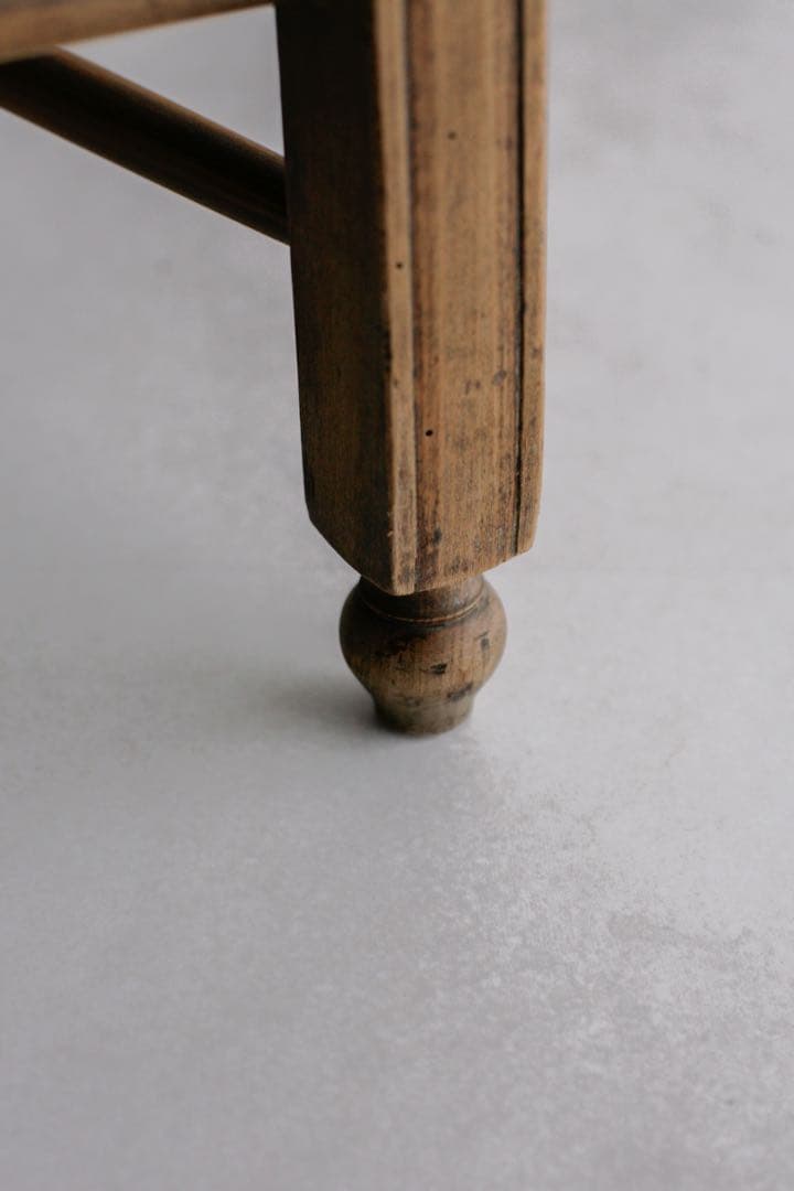 フランスアンティーク　パイン材　ラッシュ編みチェア　肘掛け　無垢材　ブロカント