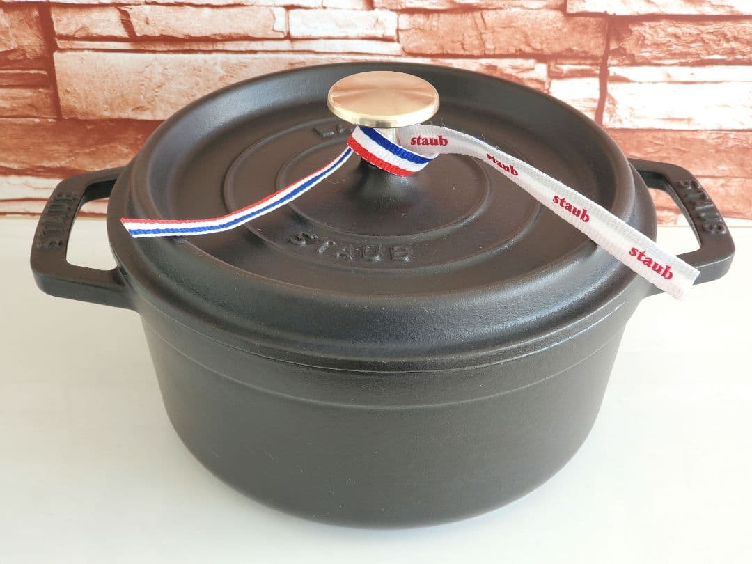 【祭日価格】staub　ピコ・ココット ラウンド 18cm ストウブ