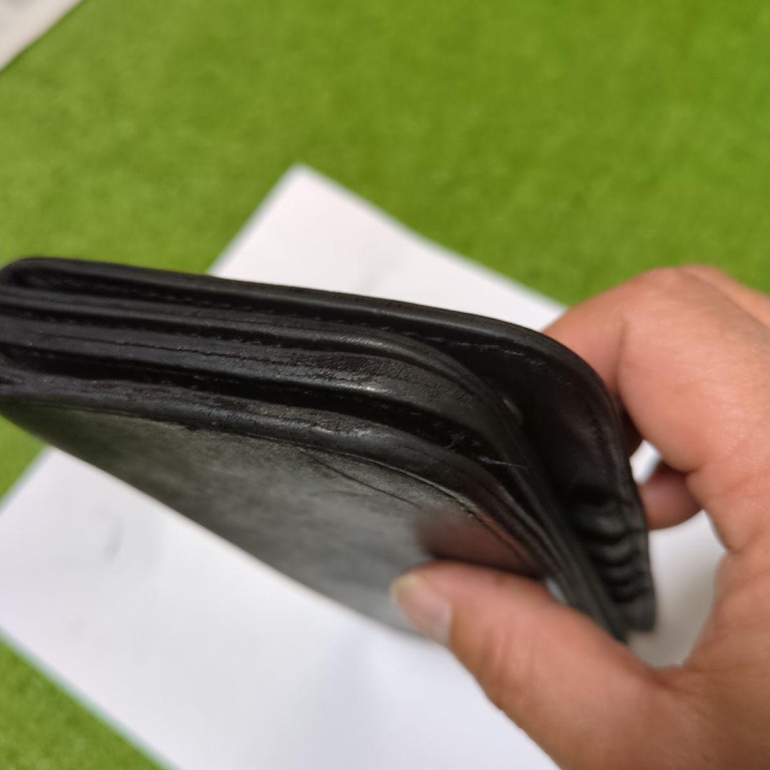 HTC ブラックスタッズ 黒長財布
