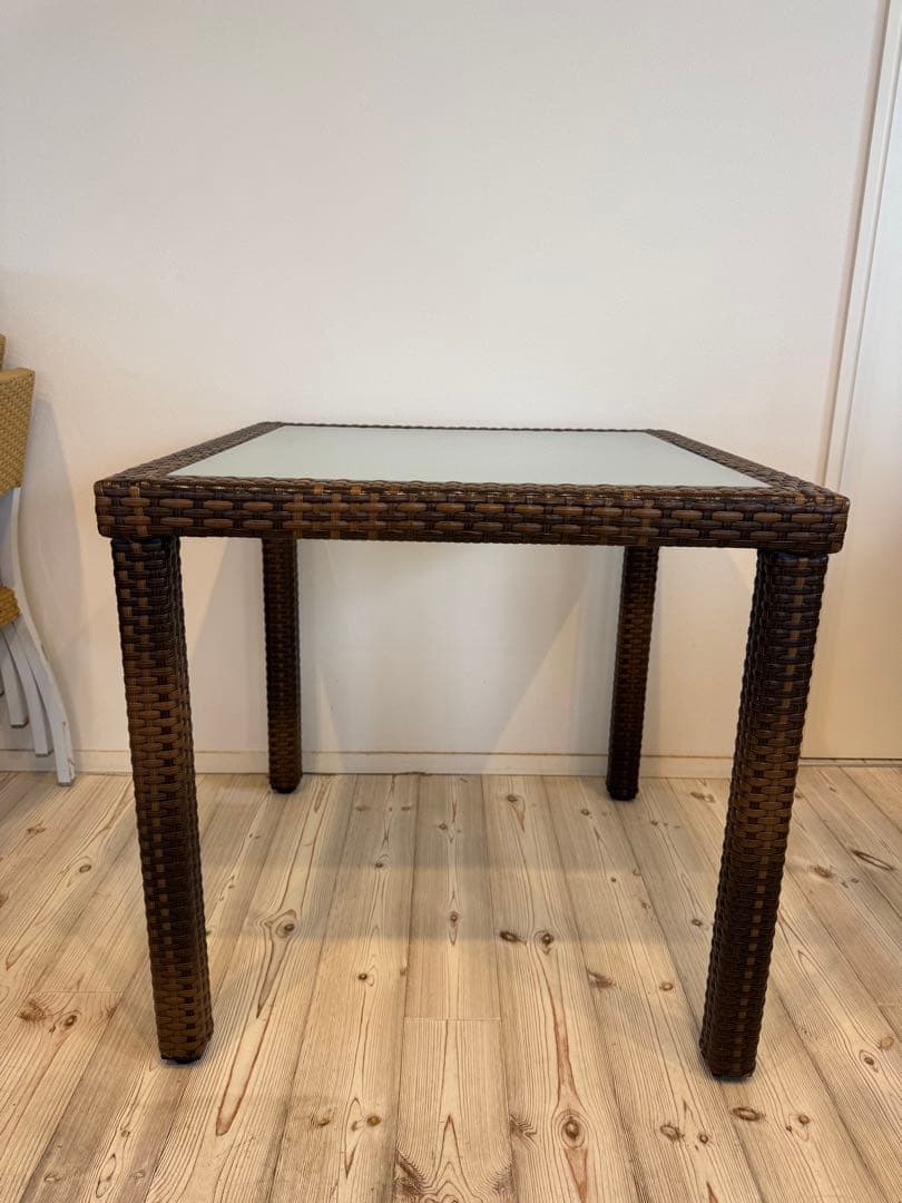 ラタン調 ガラストップ エーゲテーブル 屋外可 カフェ ガーデン①