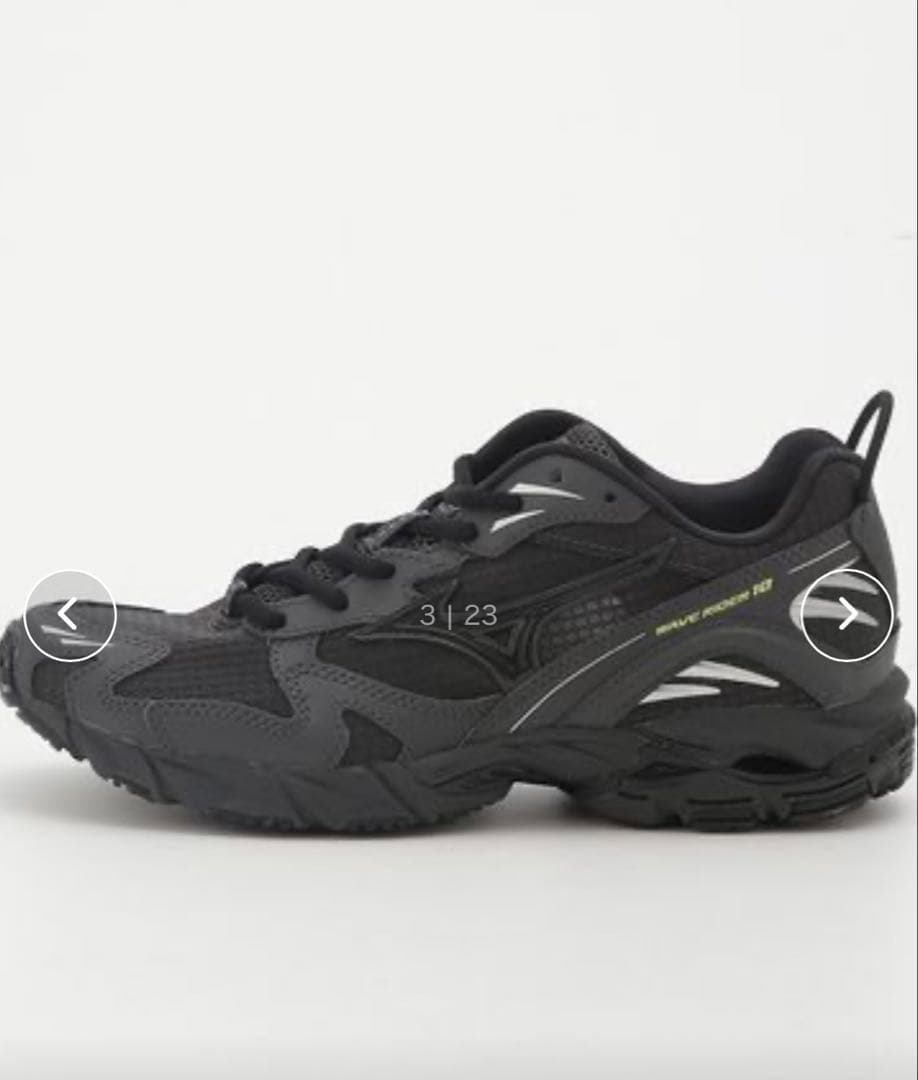 最終価格　ミズノwaverider10✖︎emmiコラボスニーカー　24.5センチ