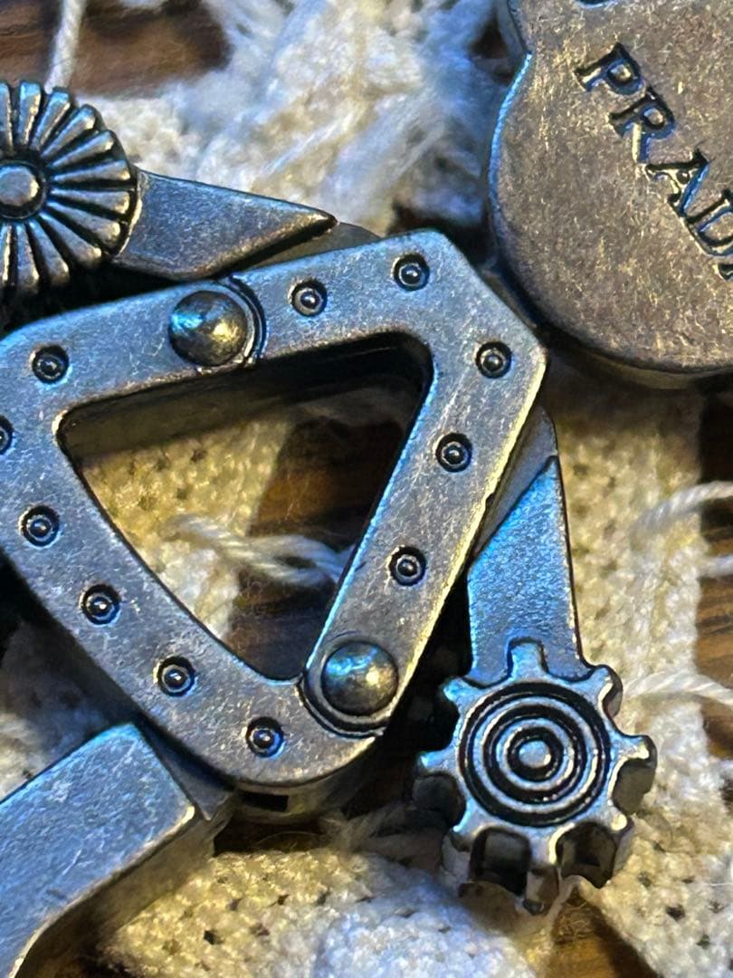 PRADA クマ　ロボットキーチャーム　キーホルダー