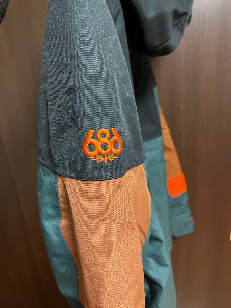 686 スノーボードジャケット