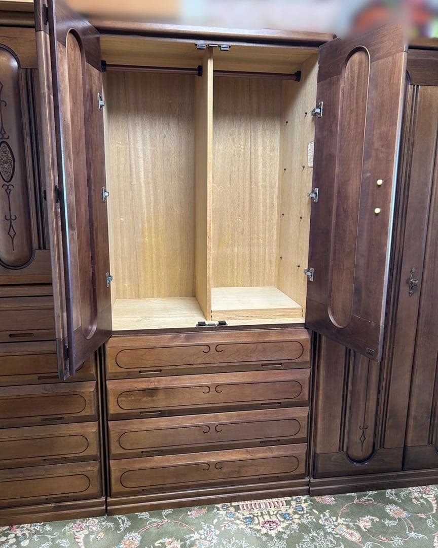 【②】婚礼家具　タンス　送料込み！！番号確認のためご購入前にコメントください！