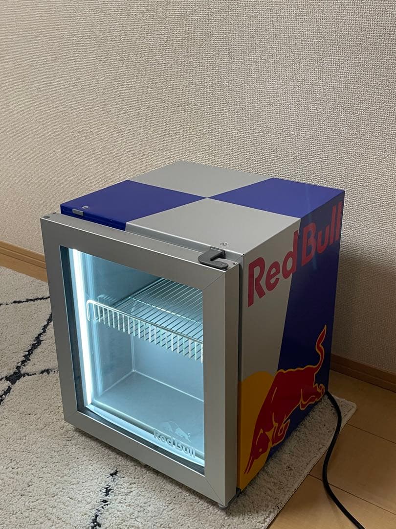 【希少】Red Bull ロゴ入り冷蔵庫 コンパクト