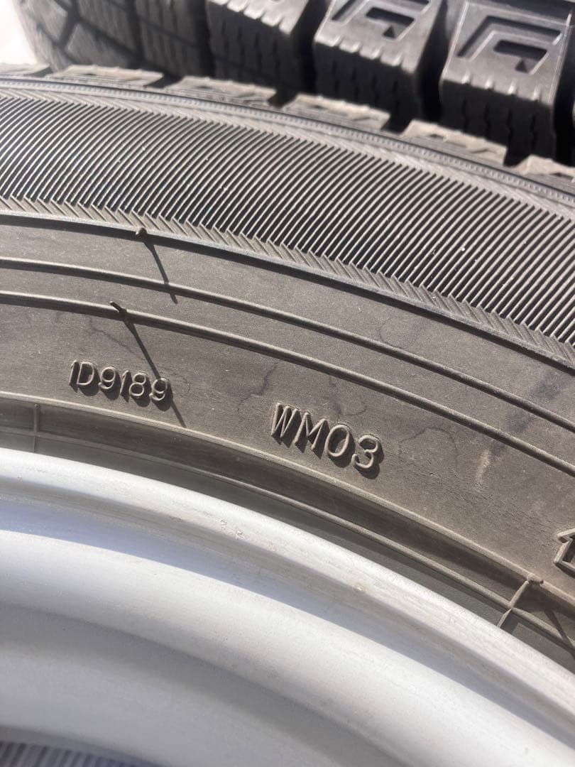 スタッドレスタイヤ　ホイール付4本【2021年】ダンロップ145/80R13