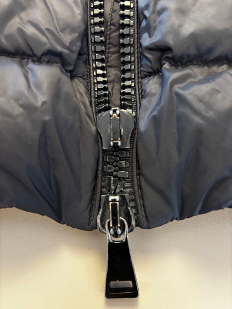 MONCLER モンクレール　レディース　ダウンジャケット