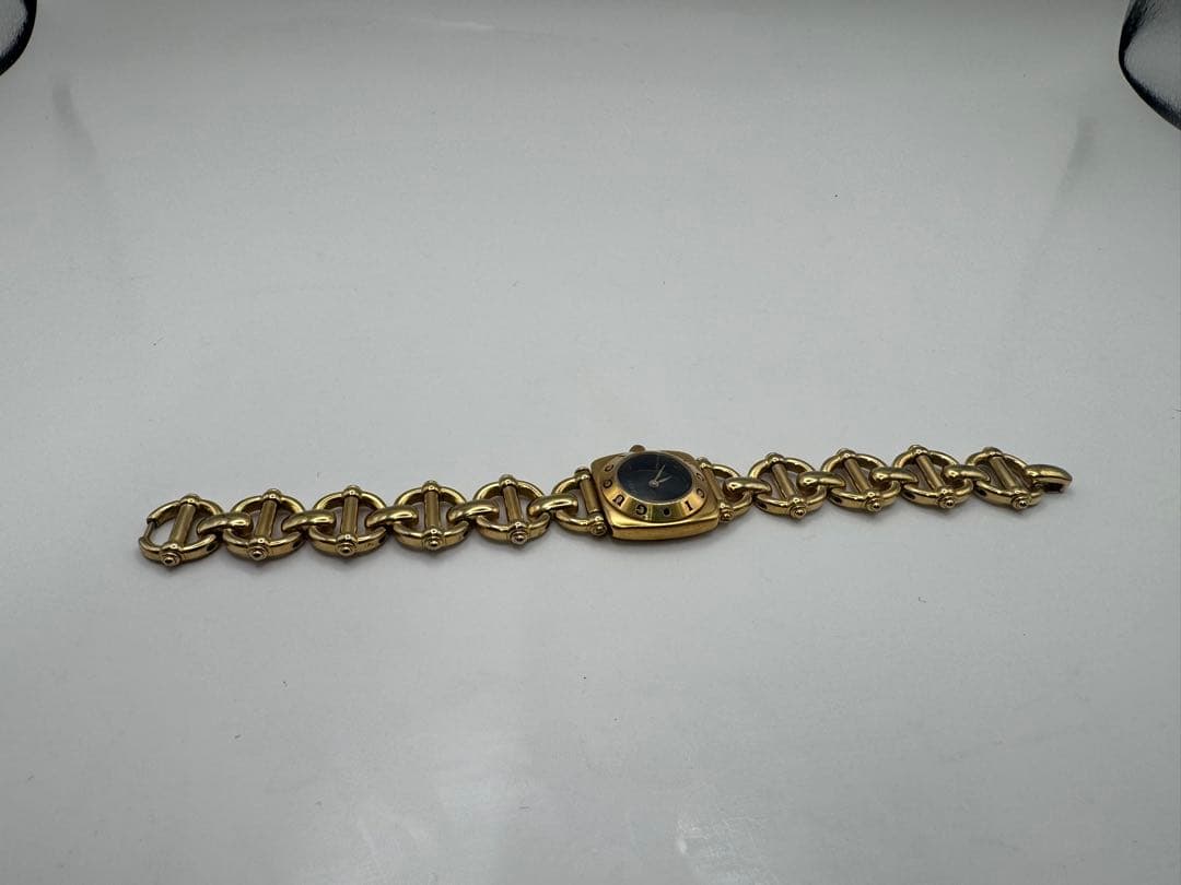 GUCCI 6400L ブラック文字盤 グッチ クォーツ 腕時計 稼働品