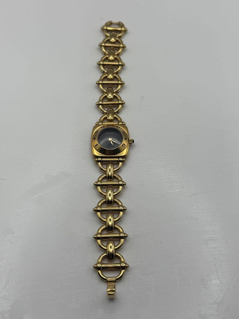 GUCCI 6400L ブラック文字盤 グッチ クォーツ 腕時計 稼働品