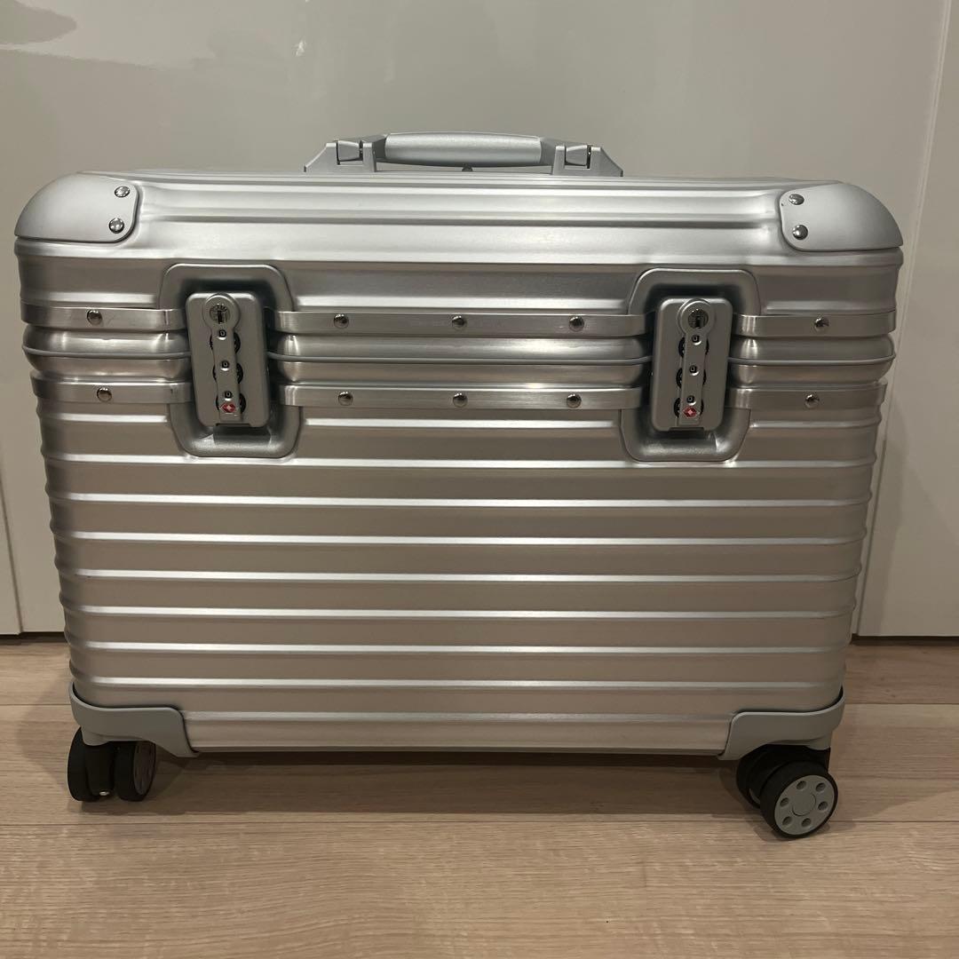 リモワ オリジナルパイロット