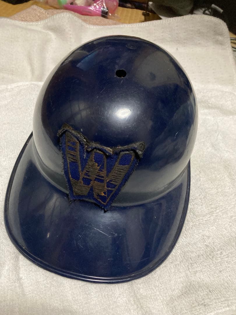 大洋ホエールズ　本物ヘルメット 背番号8