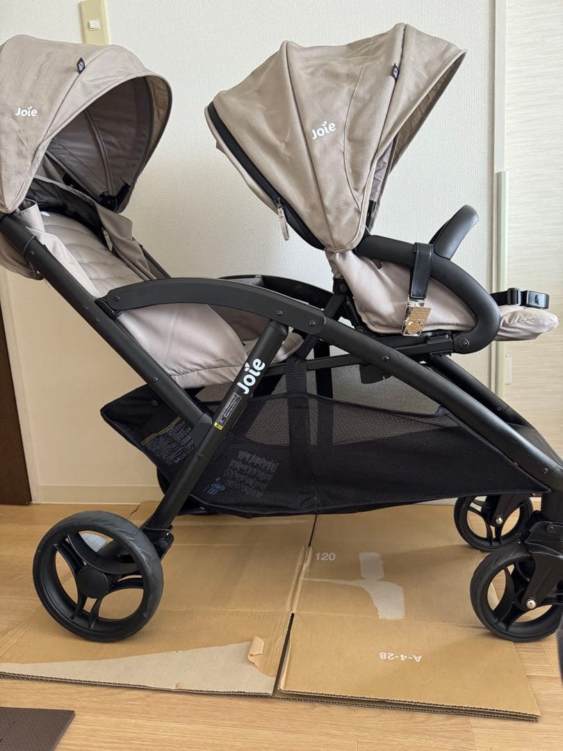 【美品】【使用3回】Joie エヴァライトデュオ　専用レインカバー付き　ベージュ