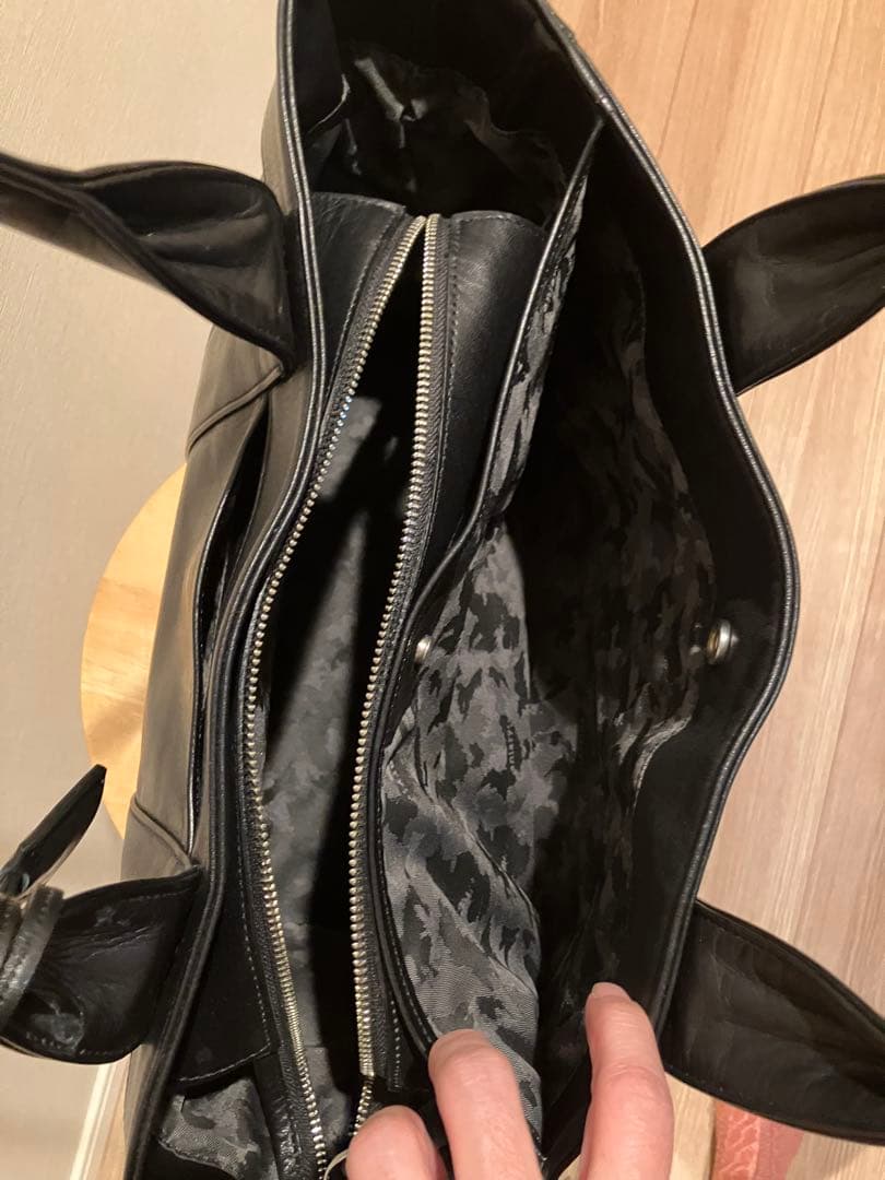 【値下】aniary　アニアリ　レザー　トートバッグ　A4可　ブラック　ビジネス