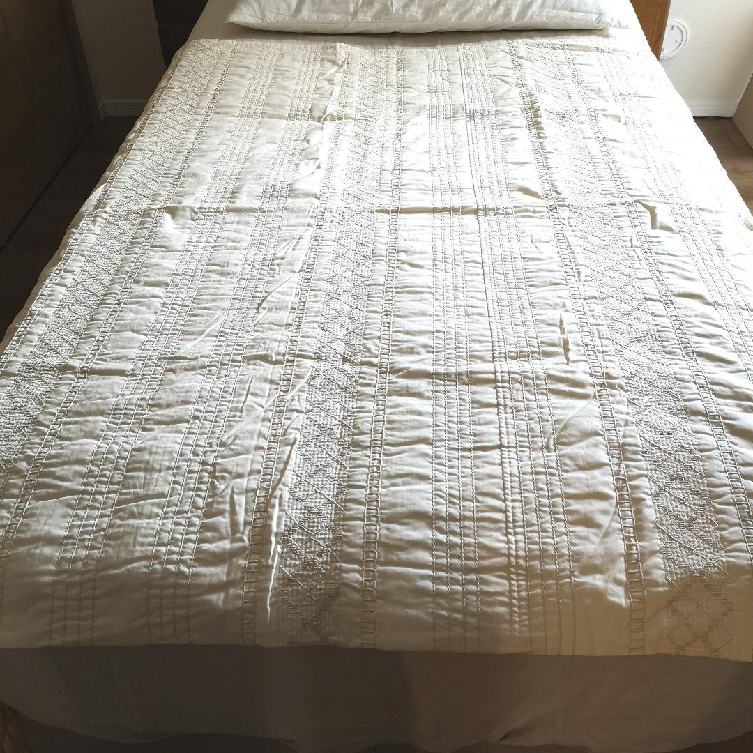 im MIYAKE キルティング ダブルベッド用カバー、マルチカバー