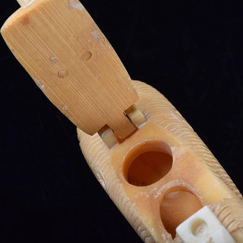 ナリトラ 時代提げ物　獣骨彫刻　銃型　矢立　筆入　C　9209