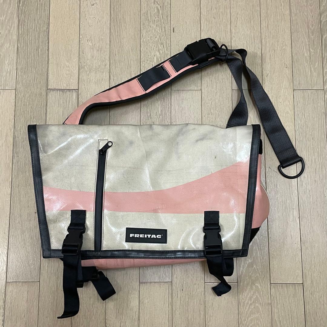 フライターグ　F18REX メッセンジャーバッグ　レックス