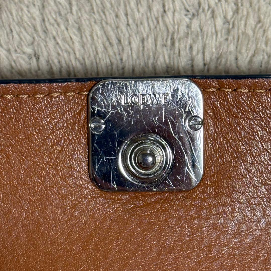 LOEWE 三つ折り財布
