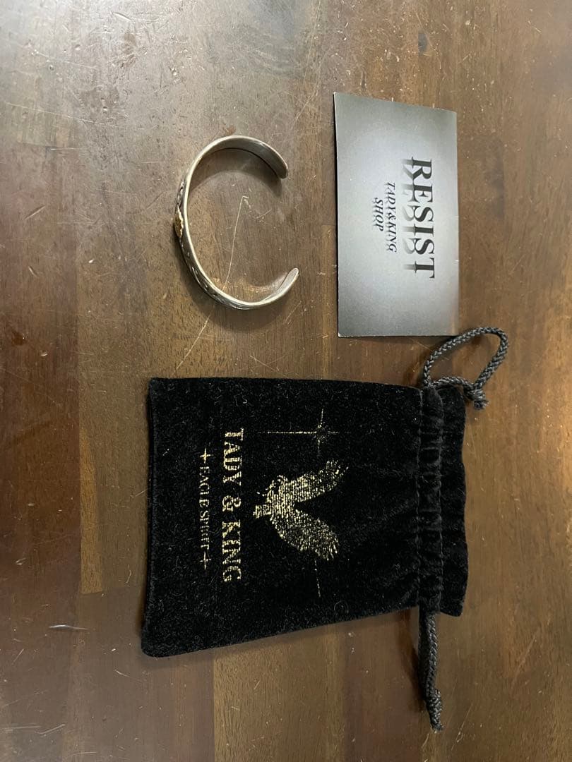 TADY&KING バングル　廃盤品　平打ちバングルアラベスク 彫り　ホーン