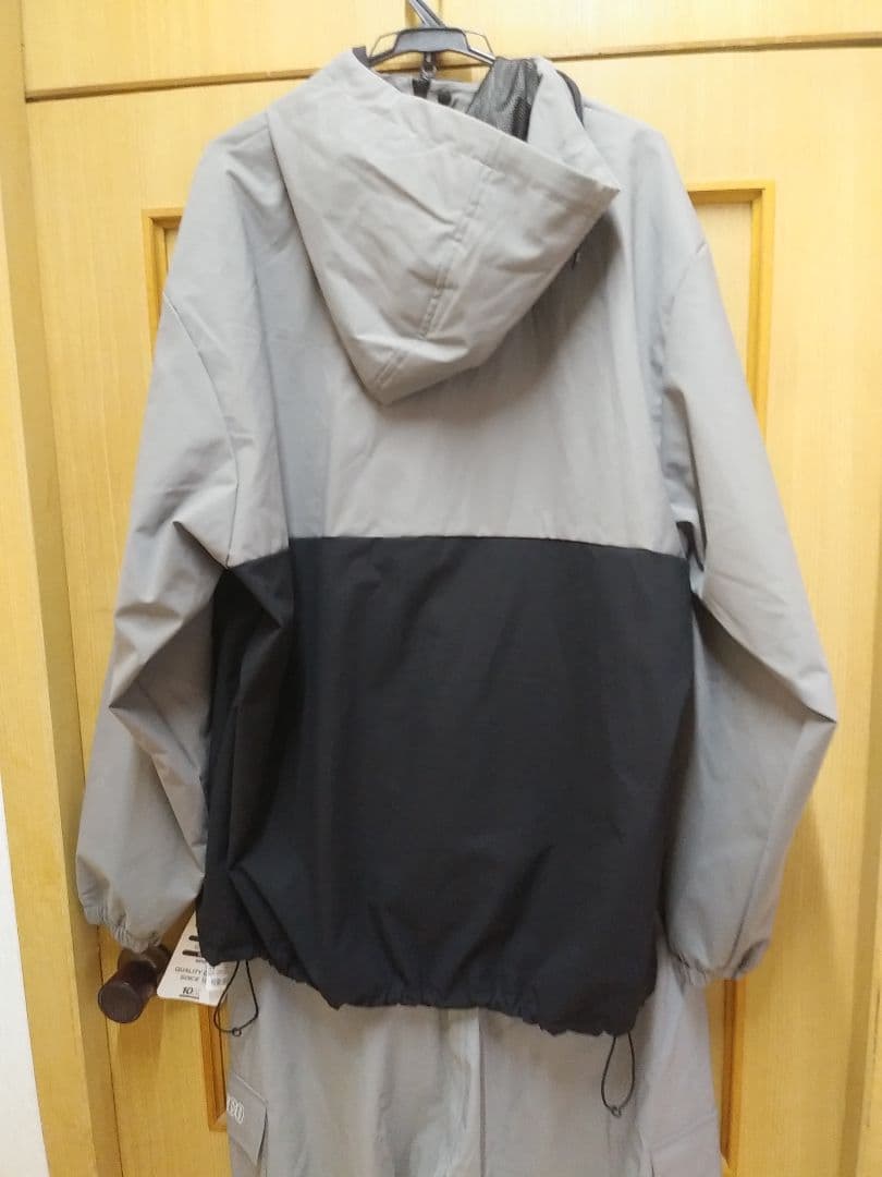 DC SHOES スノーボードウェア 上下新品　Mサイズ