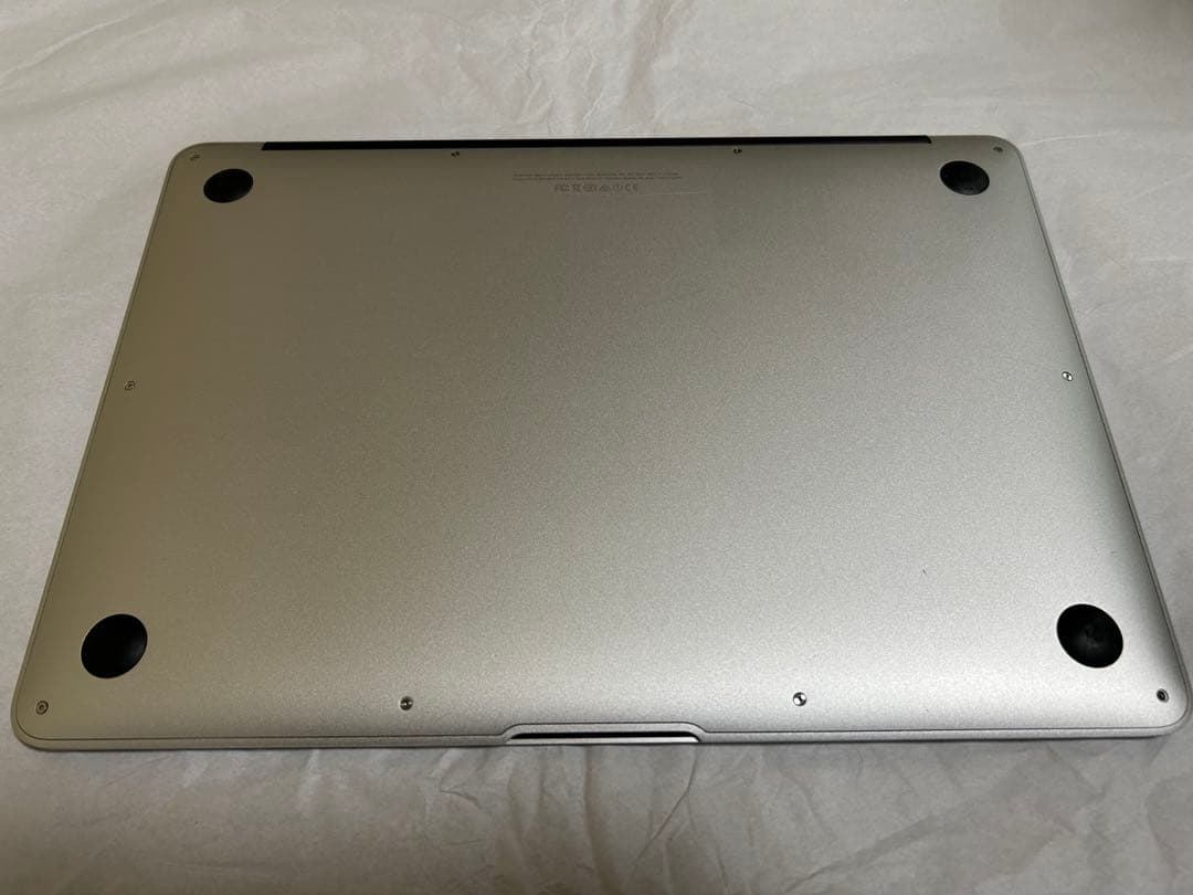 Apple MacBook Air Early 2015 シルバー 日本語配列