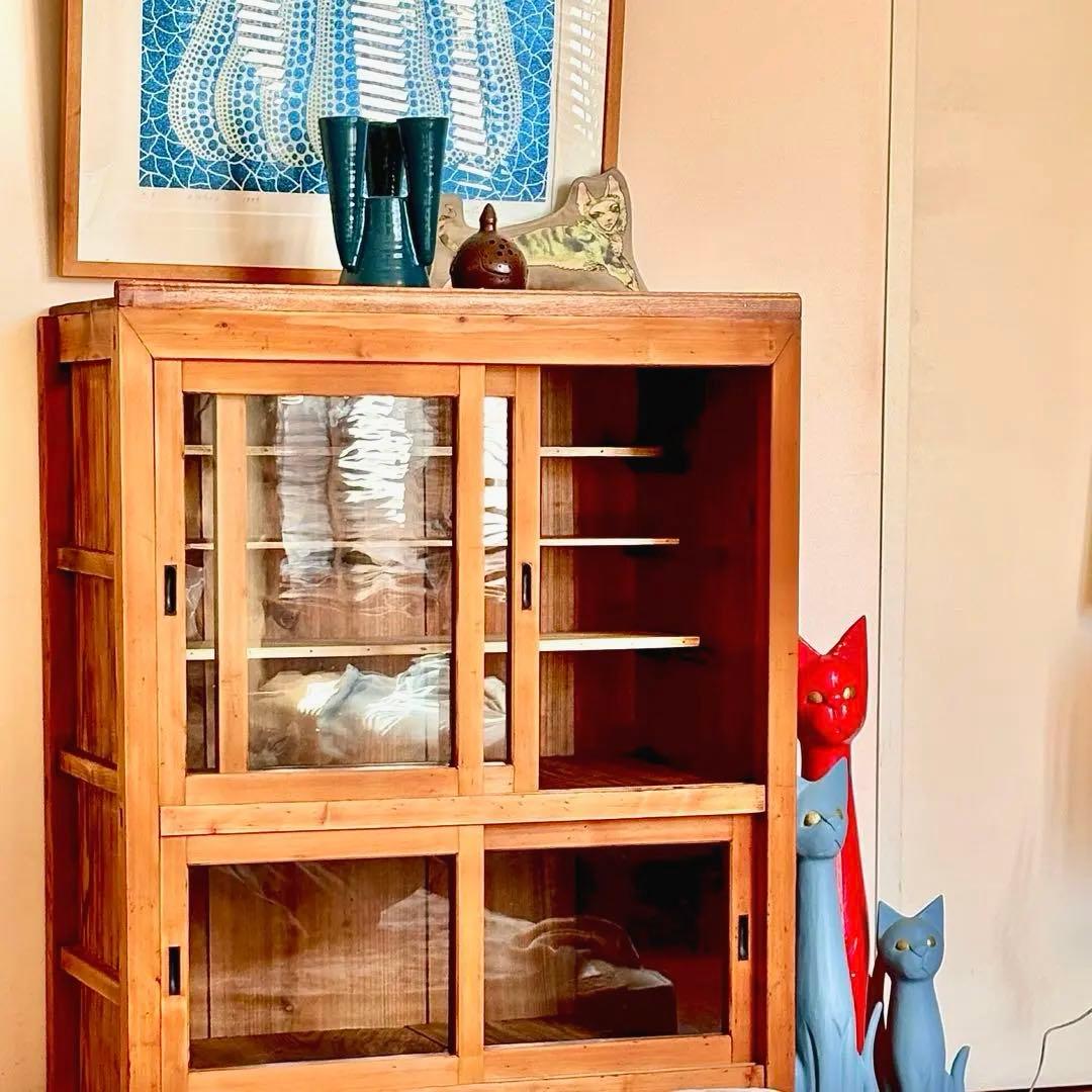 大正硝子 【 100年 水屋箪笥 】真鍮取手 ゆらゆらガラス 古い木製食器棚