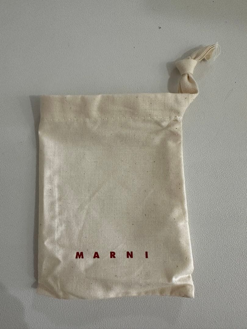 marni マルニ 2つ折り財布