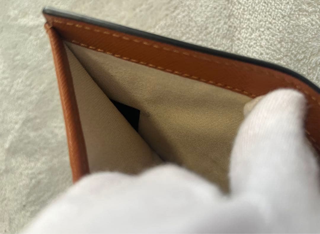 marni マルニ 2つ折り財布