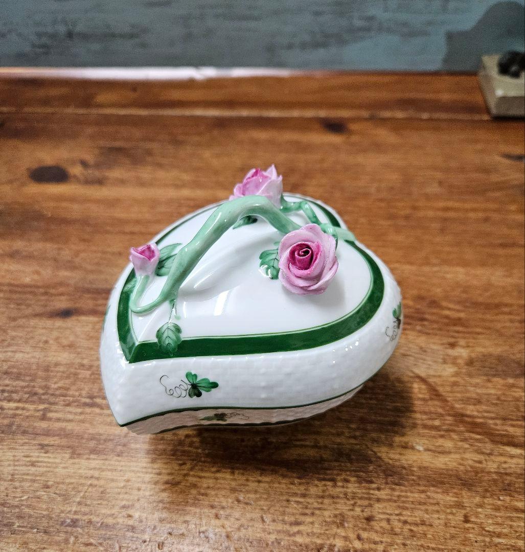 HEREND ヘレンド ウィーンの薔薇 ボンボニエール 小物入れ 花柄 蓋物