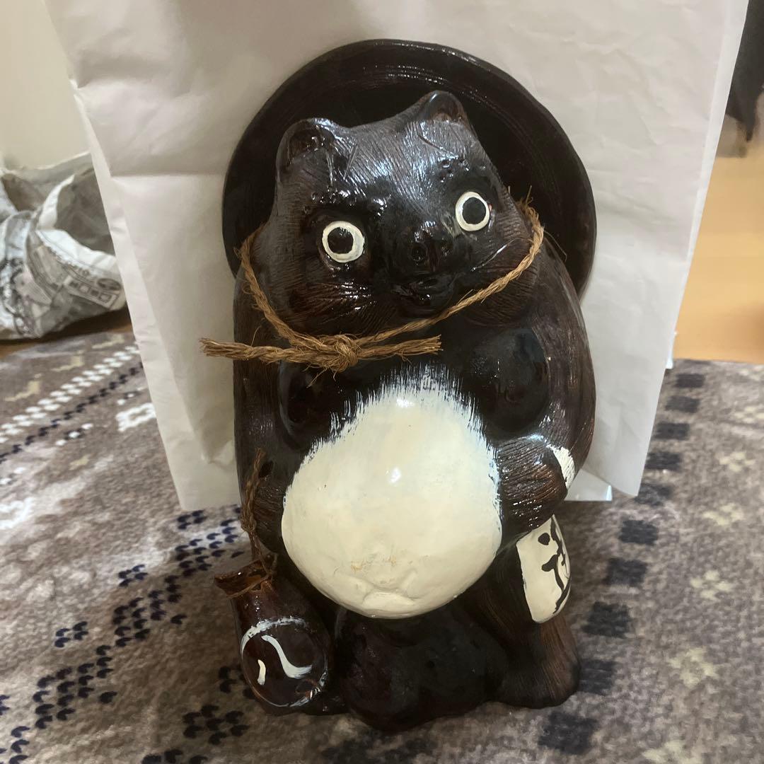 信楽焼　たぬきの置き物
