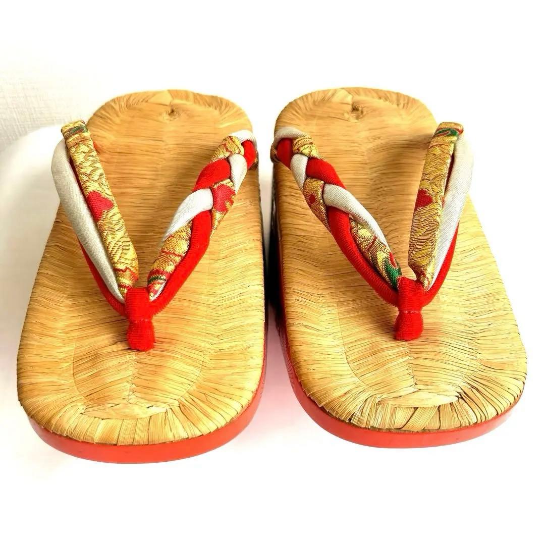 ぽっくり（おこぼ）　七五三　朱塗りに鶴の蒔絵　　　　　　　台は本畳み