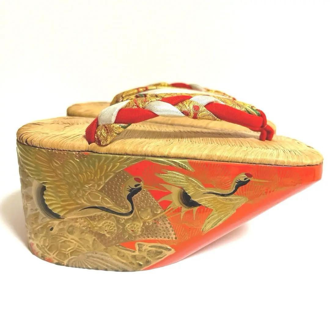 ぽっくり（おこぼ）　七五三　朱塗りに鶴の蒔絵　　　　　　　台は本畳み