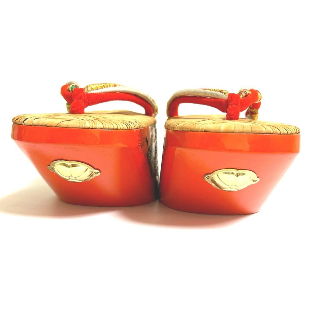 ぽっくり（おこぼ）　七五三　朱塗りに鶴の蒔絵　　　　　　　台は本畳み