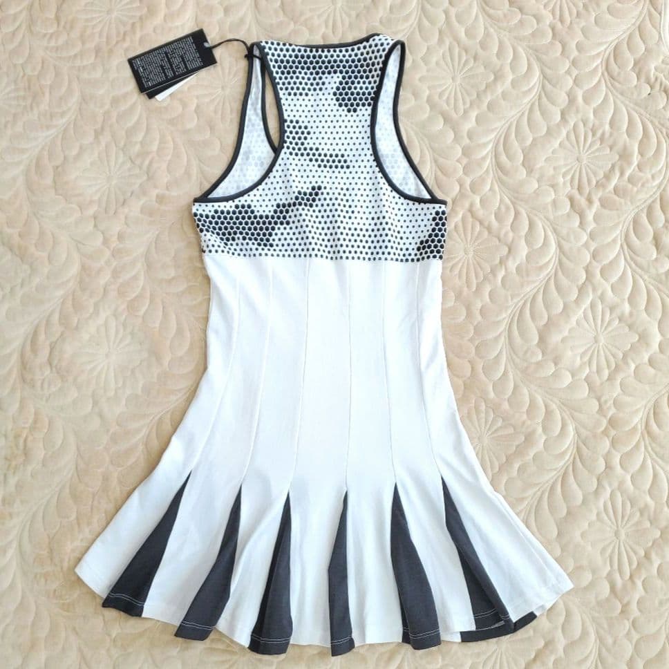 【新品】ハイドロゲン テニスウェア ワンピース　スカート タンクトップ TECH