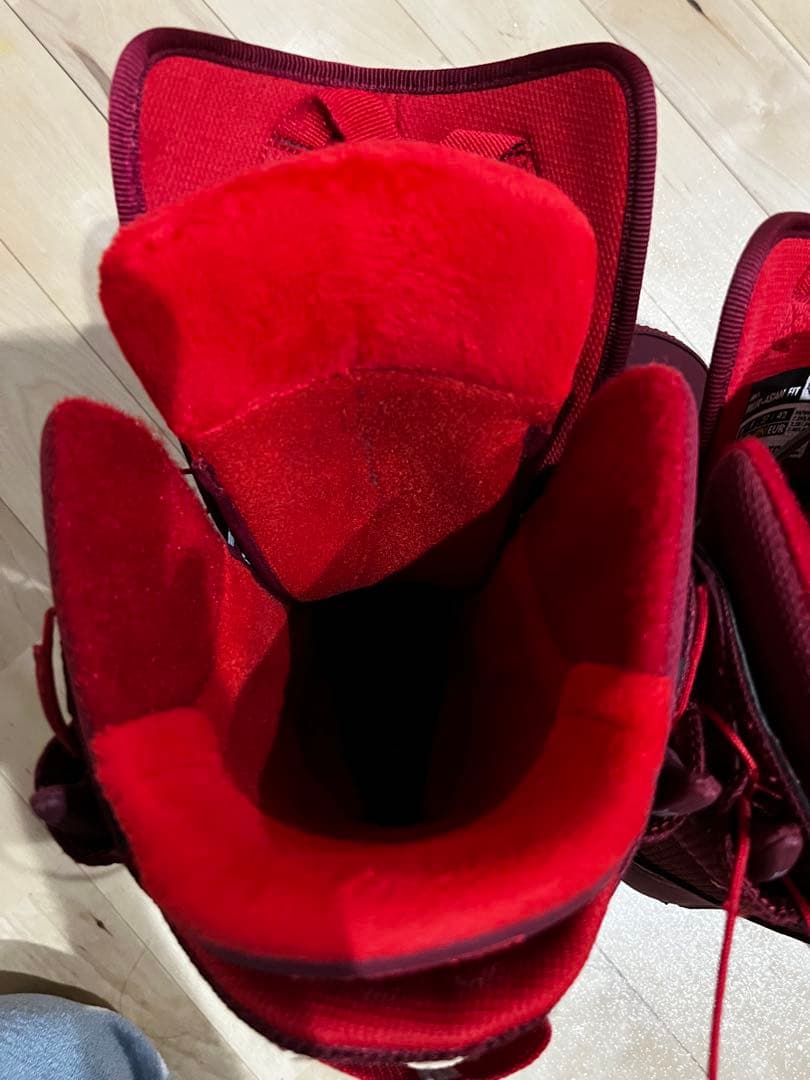 Burton スノーブーツ赤