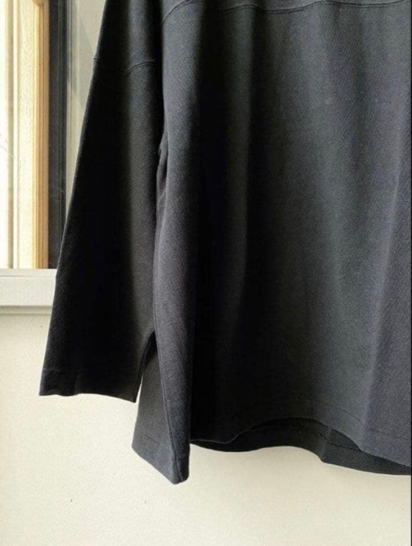 COMOLI フットボールTシャツ