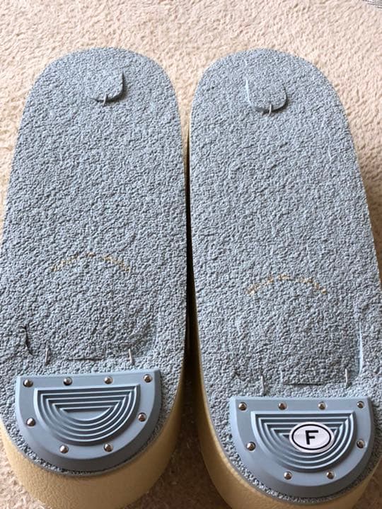 iroriベージュ生成り色の合皮草履フリーサイズ