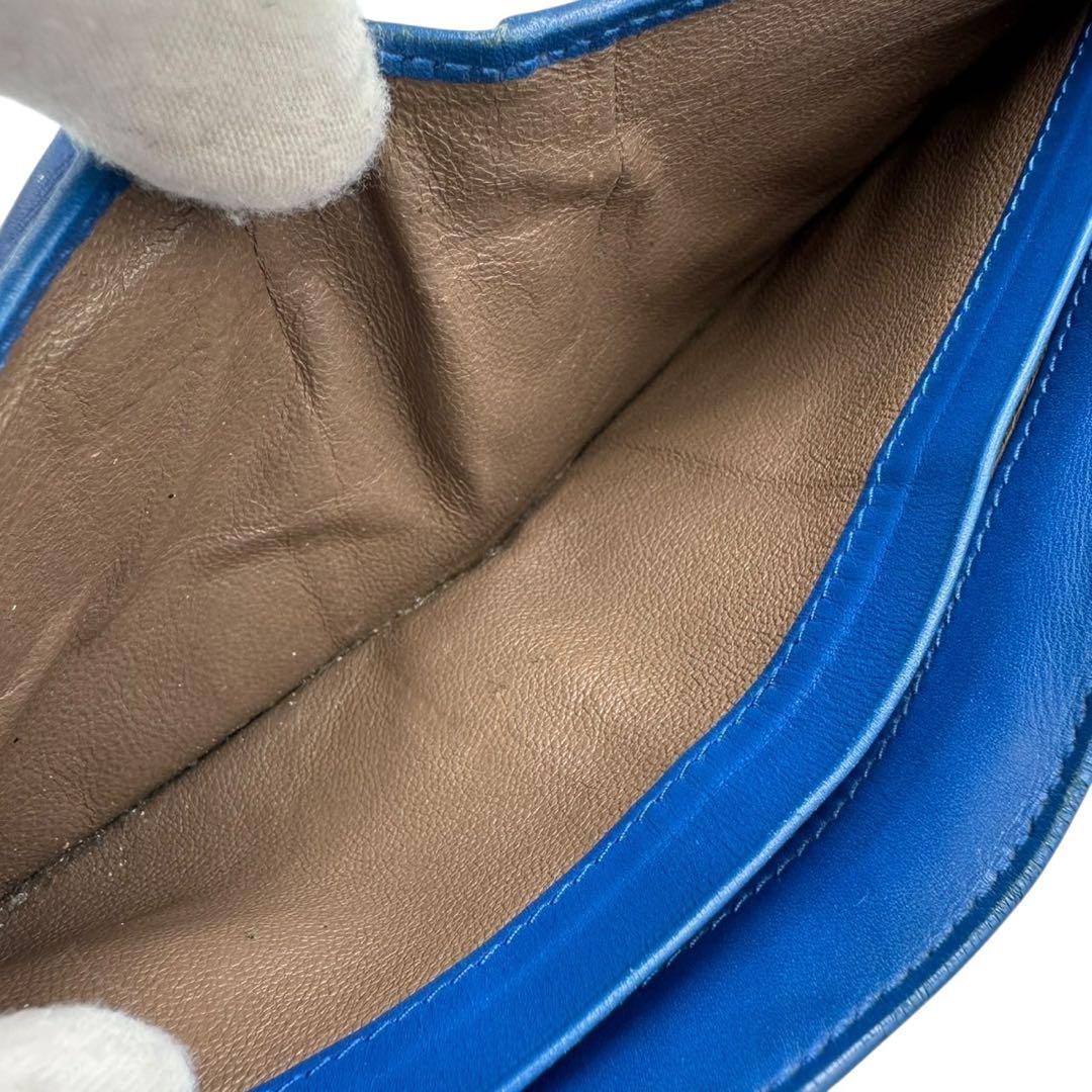 箱保存袋付き ボッテガヴェネタ 2つ折り財布 イントレチャート 青 ブルーレザー