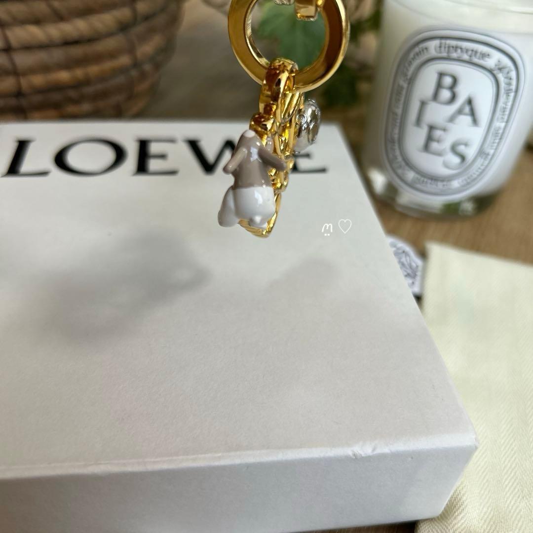 LOEWEロエベ　スナフジタ　うさぎアナグラムチャーム　キーリングホルダー　限定