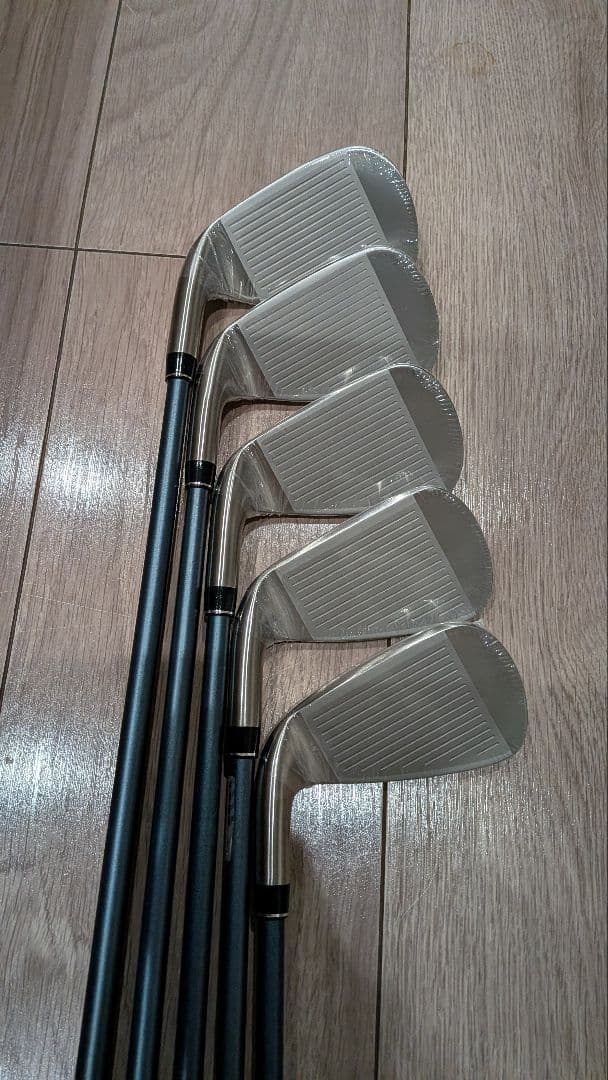 新品アイアンセット　ダンロップXXlO14ゼクシオ14